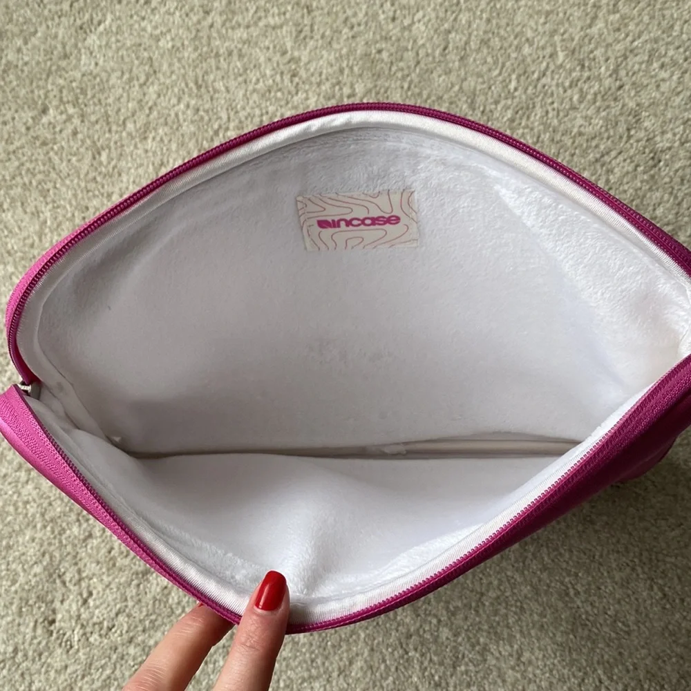 Incase Laptop Case